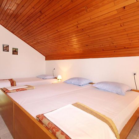 Apartments By The Sea Basina, Hvar - 542 Vrbanj Kamer foto