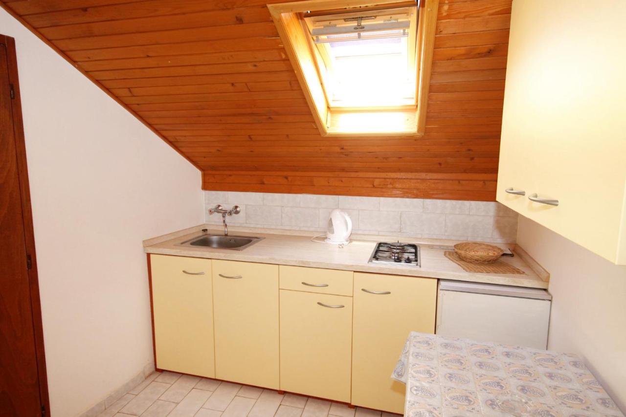 Apartments By The Sea Basina, Hvar - 542 Vrbanj Buitenkant foto