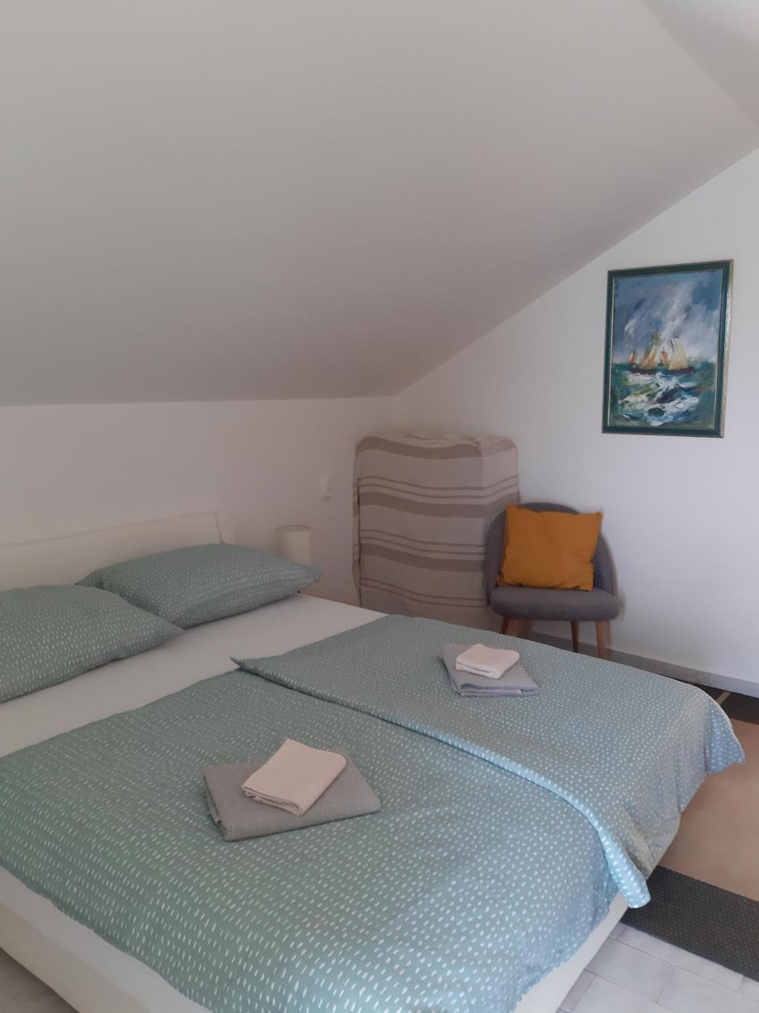 Apartments By The Sea Basina, Hvar - 542 Vrbanj Kamer foto